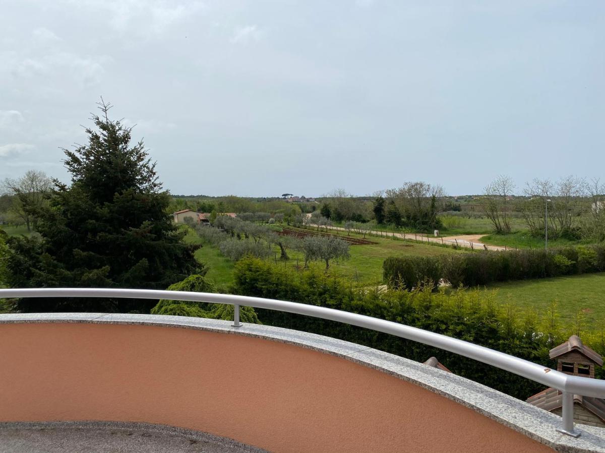 Casa Cino Apartment Umag Bagian luar foto