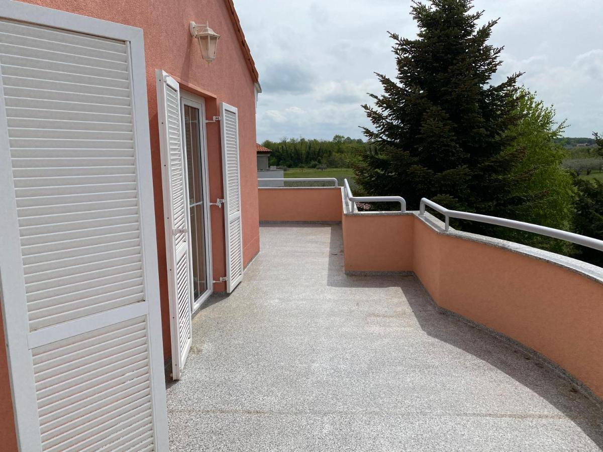 Casa Cino Apartment Umag Bagian luar foto
