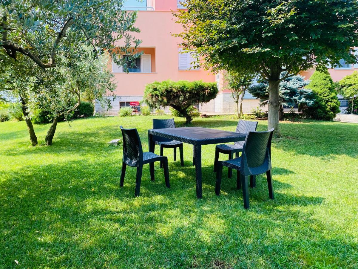 Casa Cino Apartment Umag Bagian luar foto
