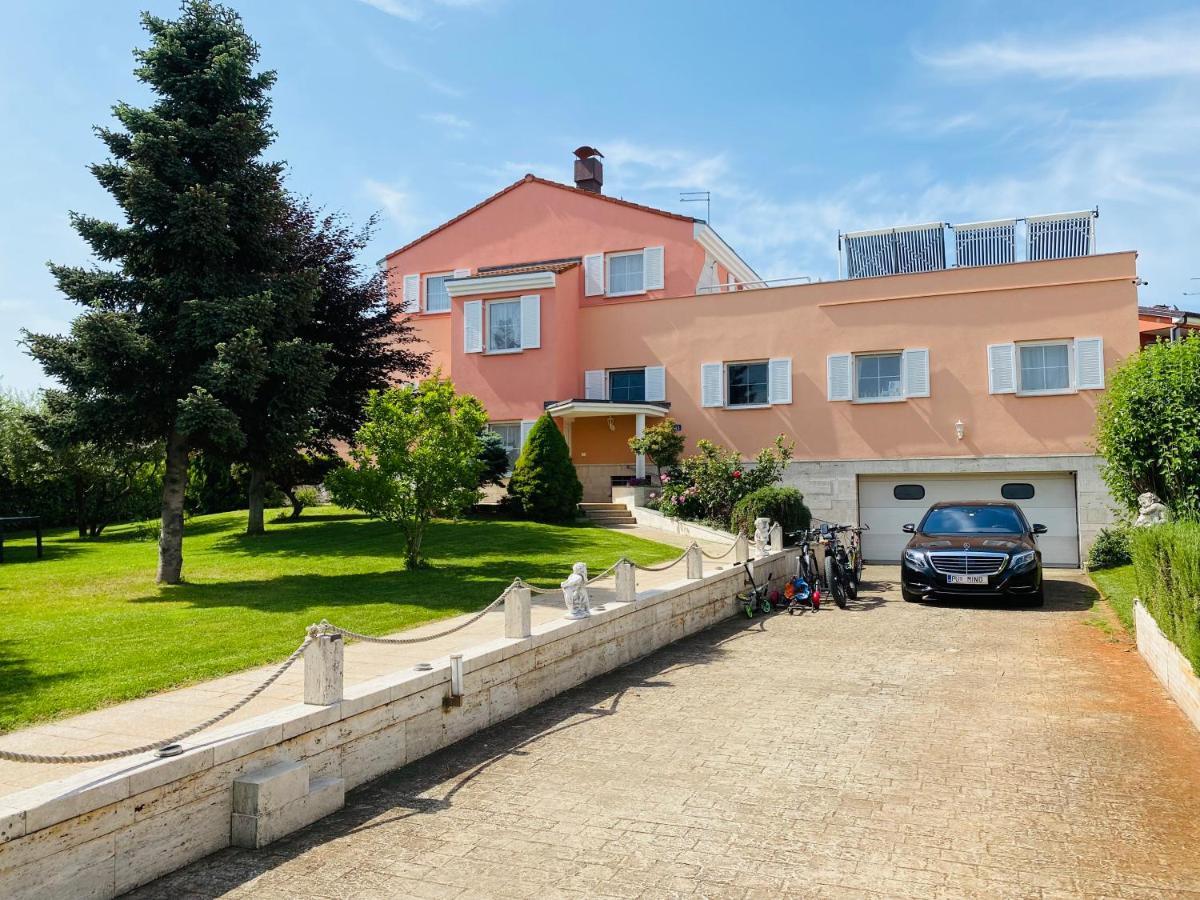 Casa Cino Apartment Umag Bagian luar foto